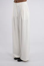 Double Pleat Pant
